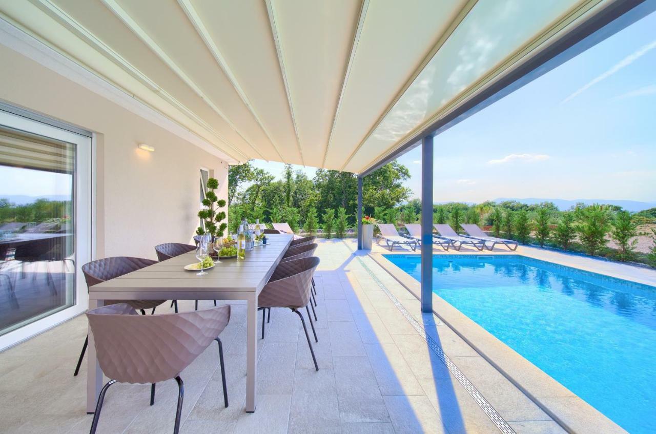 Holiday Home Elegant Vrh  Exterior foto