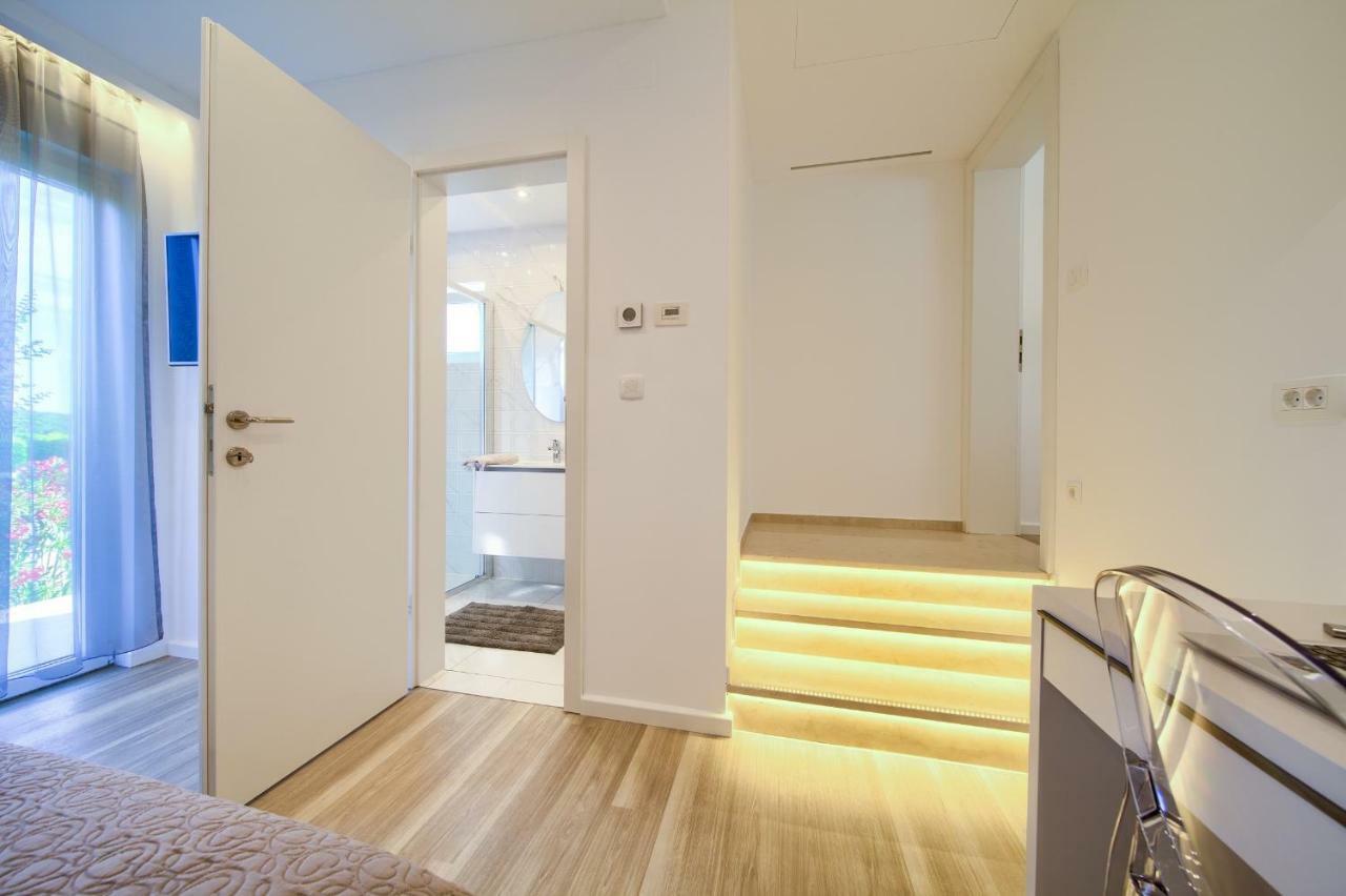 Holiday Home Elegant Vrh  Exterior foto