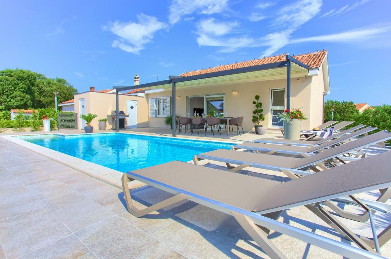 Holiday Home Elegant Vrh  Exterior foto