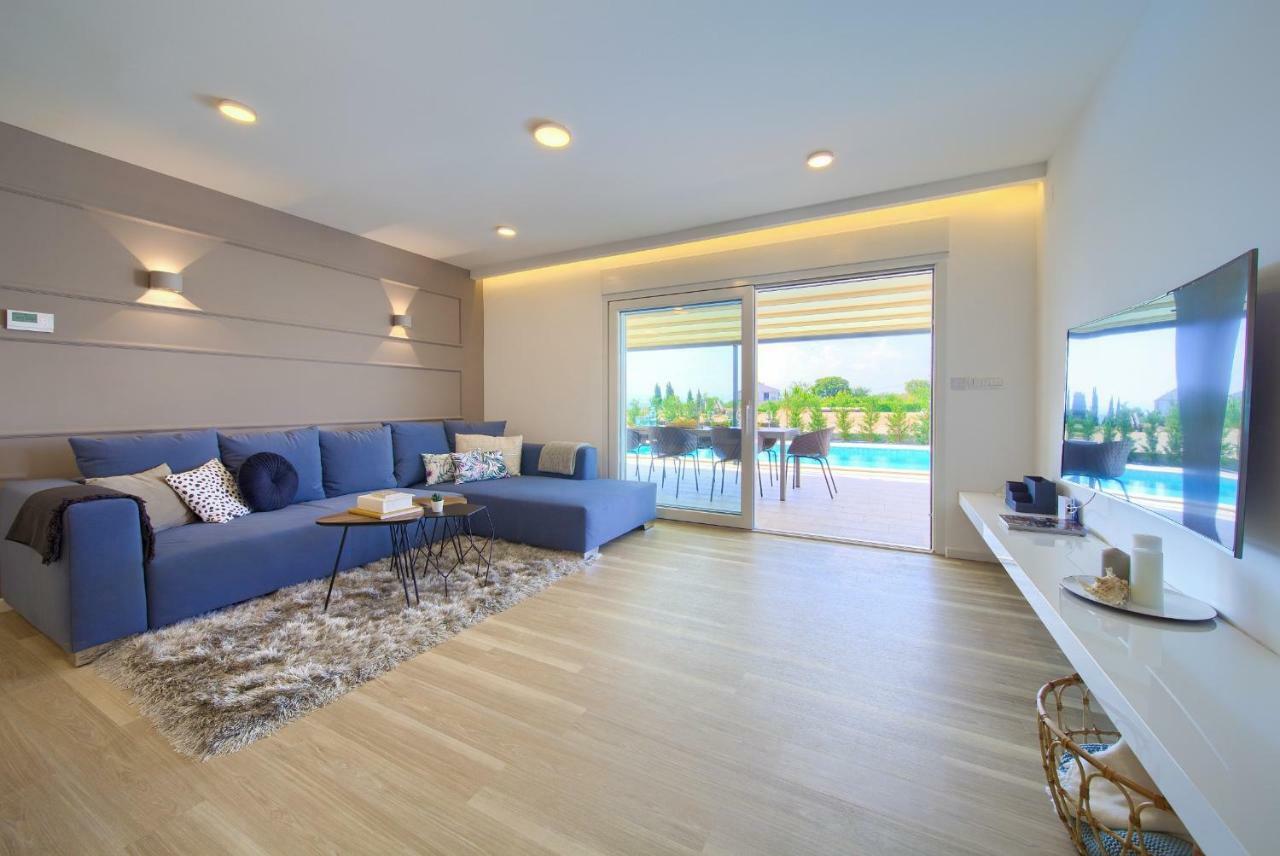 Holiday Home Elegant Vrh  Exterior foto