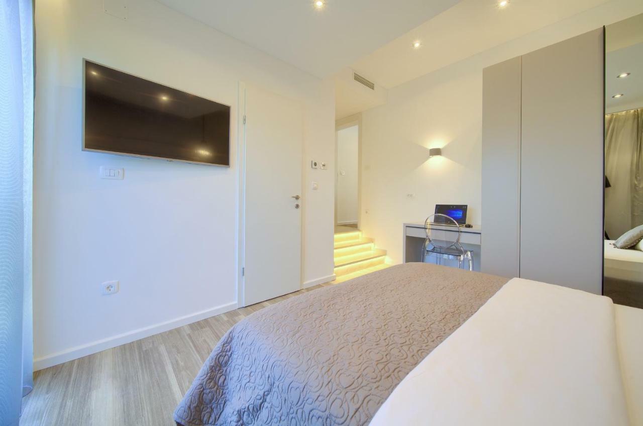 Holiday Home Elegant Vrh  Exterior foto
